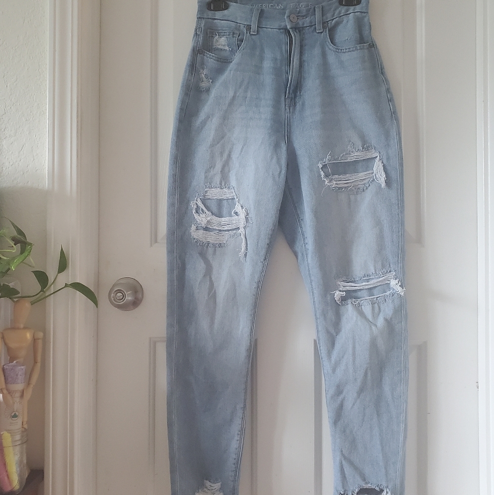 American Eagle Curvy Mom Jeans
